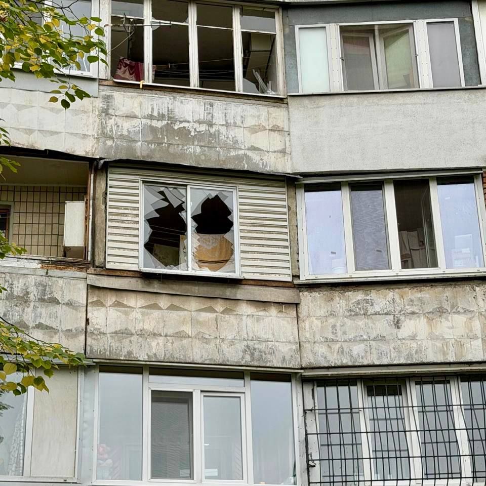 Повреждены многоэтажки и гимназия на Победе: Филатов показал последствия утренней атаки на Днепр