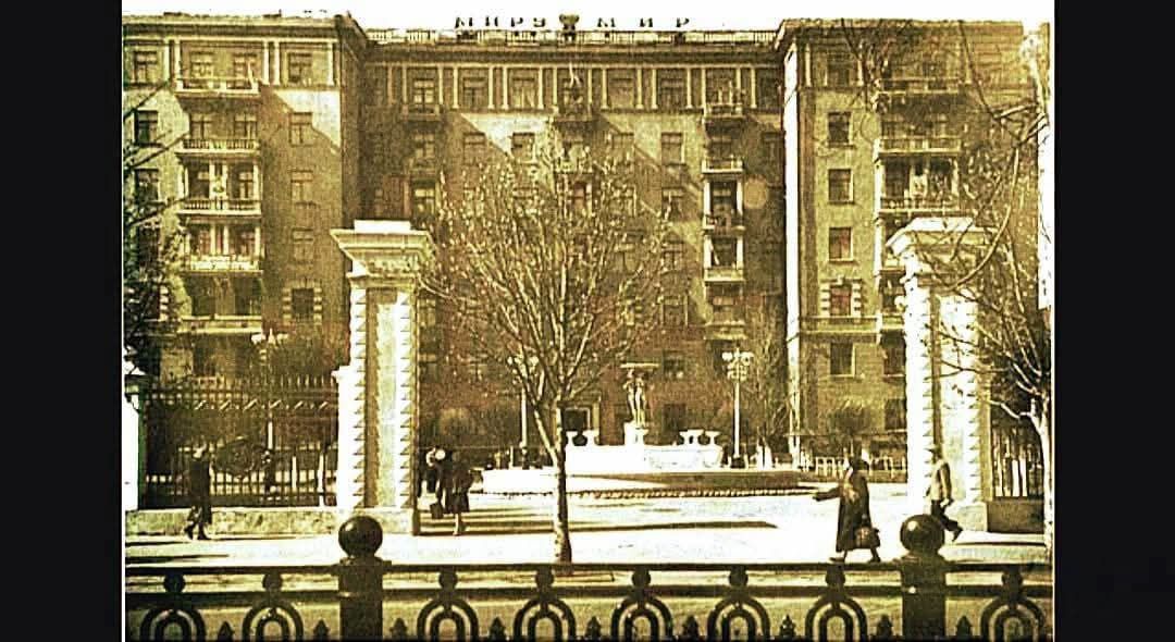 FB_IMG_1792055975988 Будинок відновили і біля нього встановили фонтан