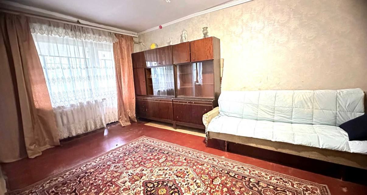 Квартира на проспекті Богдана Хмельницького, 129
