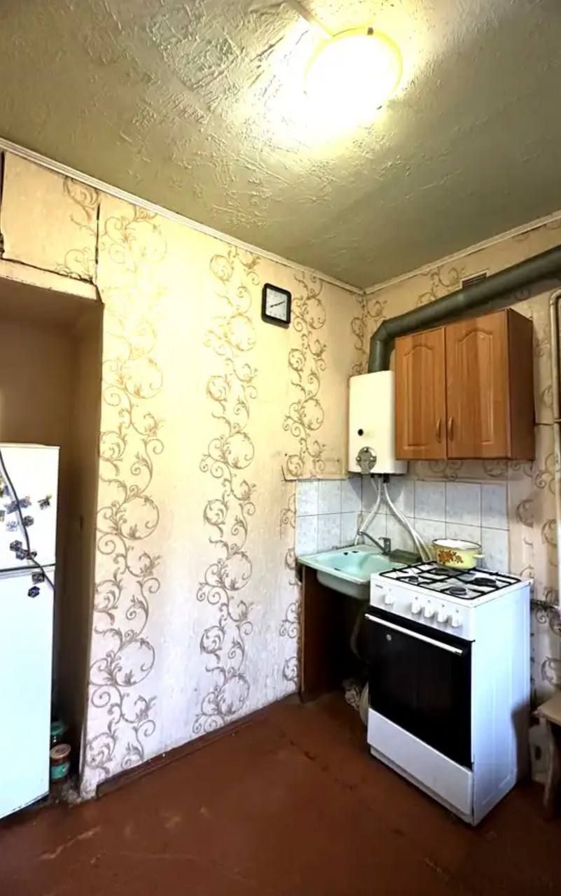 Квартира на проспекті Богдана Хмельницького, 129