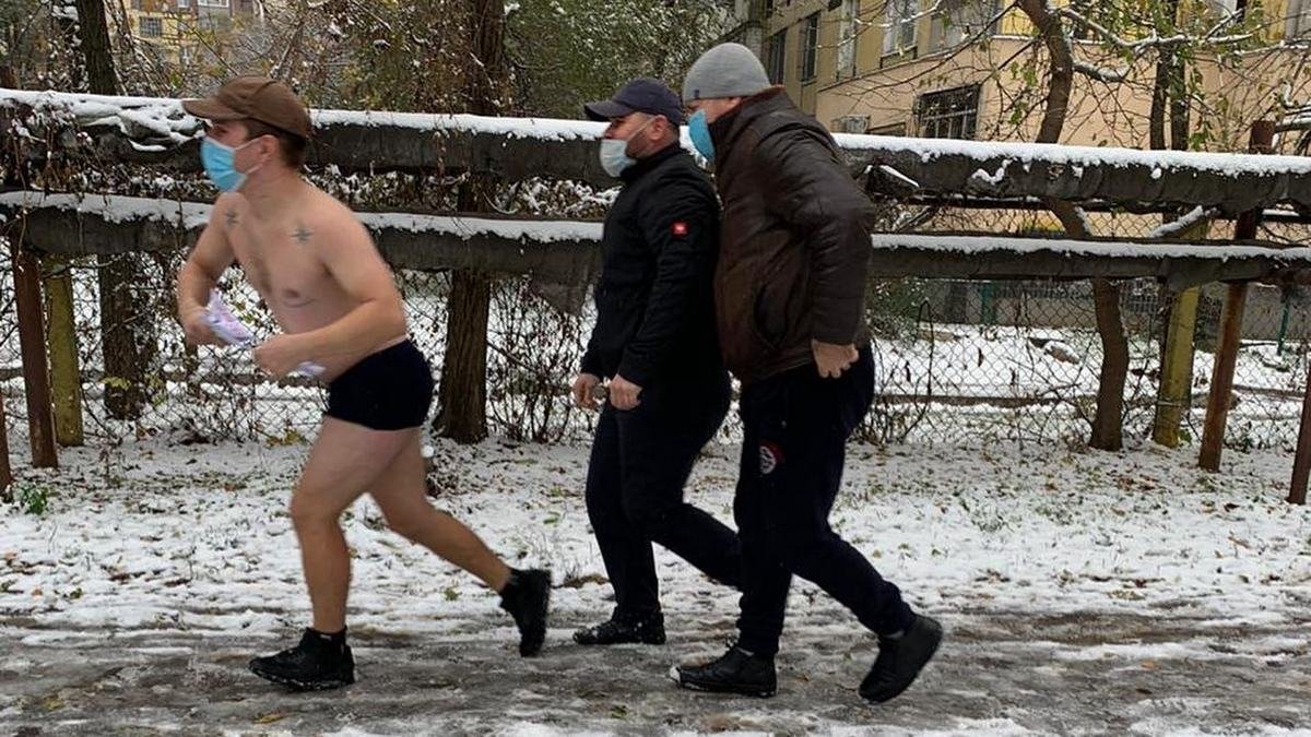 Новости Днепра про На выборах в Днепре задержали голого мужчину: что случилось