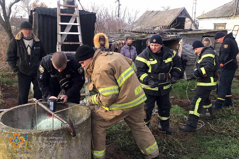 Новости Днепра про Под Днепром в 15-метровом колодце нашли труп мужчины