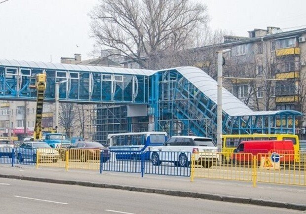 Новости Днепра про В Днепре вандалы разгромили надземный переход на Слобожанском: что с ним будет дальше