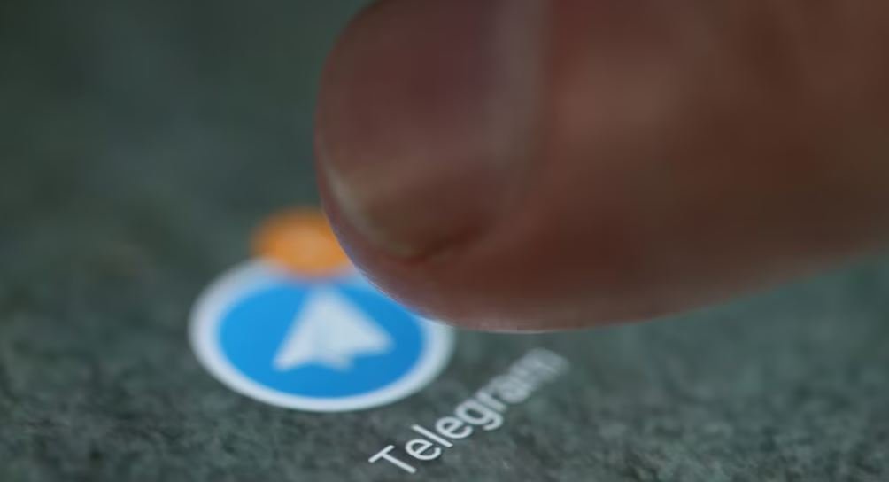 Додаток Telegram на телефоні