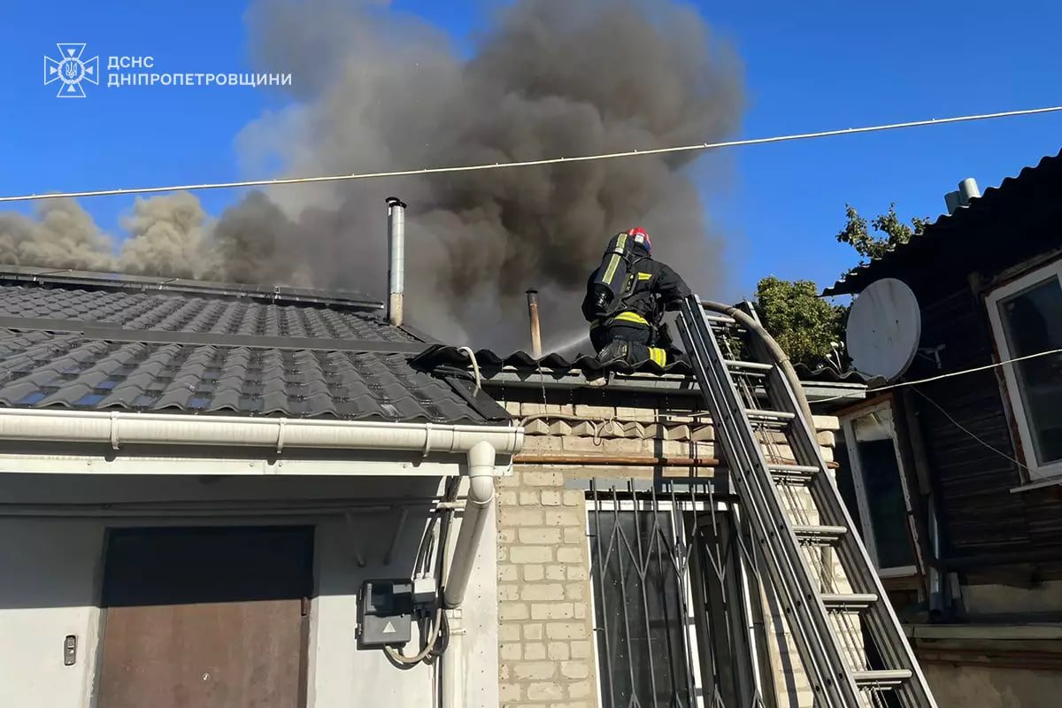 У Дніпрі на Святослава Хороброго сталася масштабна пожежа: подробиці від рятувальників