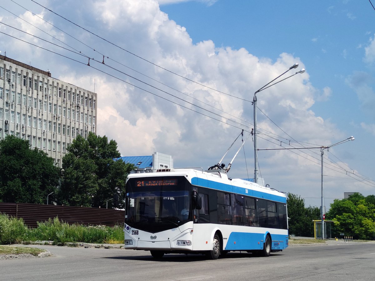 Тролейбус 21 на бульварі Слави у Дніпрі