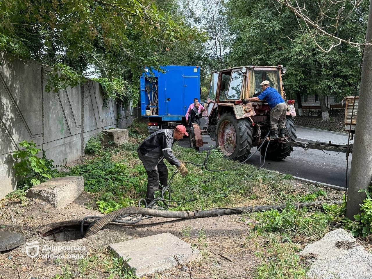 Ремонтники Дніпроводоканалу