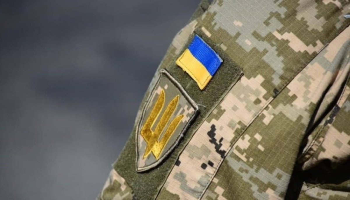 У Кривому Розі чоловік з ножем погрожував працівникам ТЦК, сталася стрілянина: подробиці інциденту