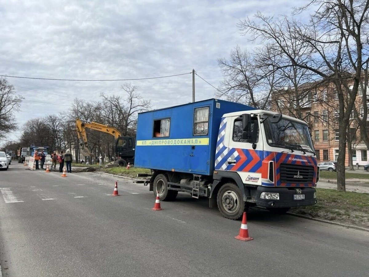 В Днепре будут отключать воду должникам в трех районах: адреса