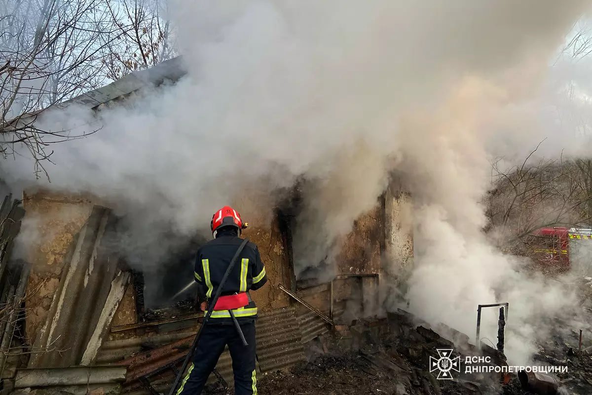 На Дніпропетровщині чоловік живцем згорів у будинку 