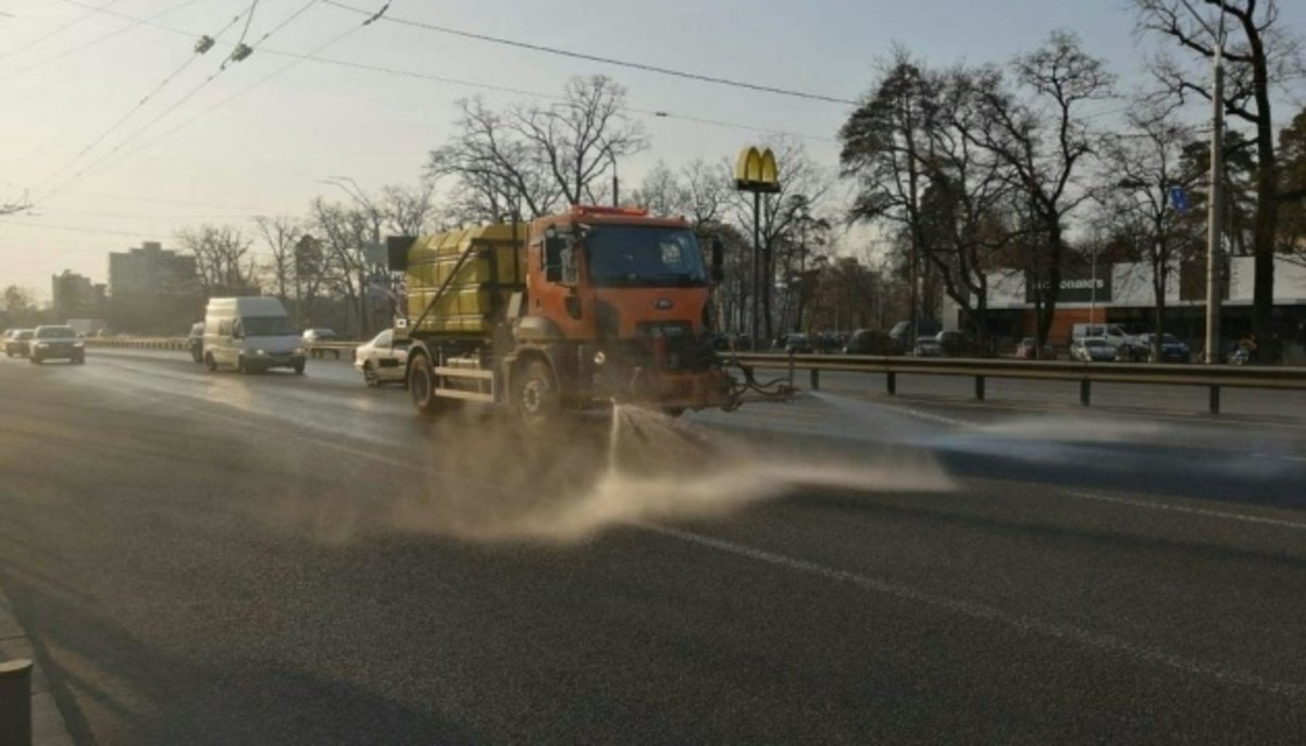 У Дніпрі фірмі, яку в ЗМІ пов'язують з Дубинськими, заплатять 113 млн грн на догляд за дорогами на лівому березі