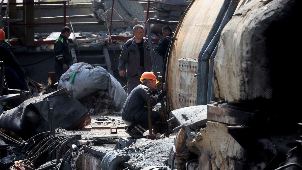 Через обстріли на Дніпропетровщині ввели екстрені відключення світла