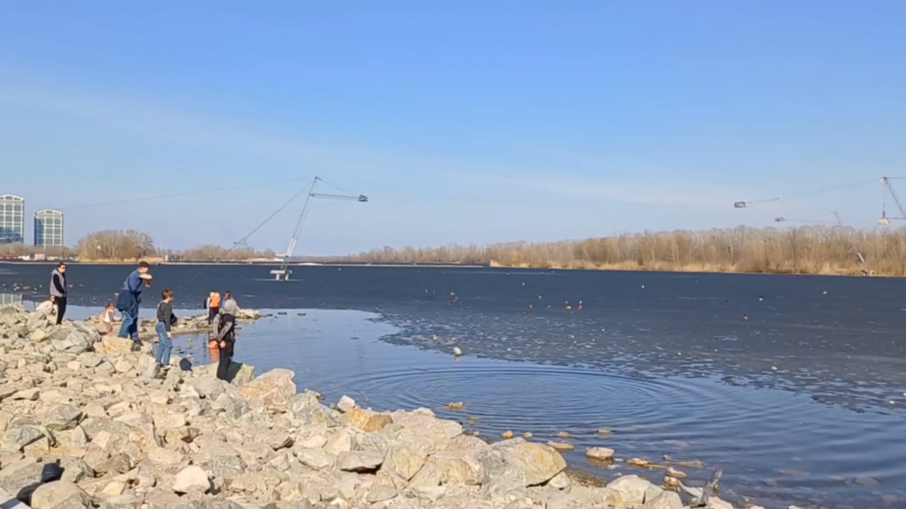 Річка в сквері Прибережному в Дніпрі