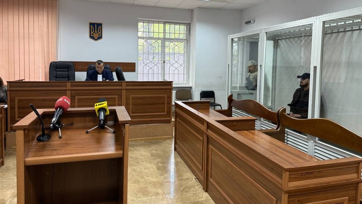 699b56dffe46118a Посадовцям з Дніпропетровщини, яких підозрюють у поставці на фронт бракованих мін, обрали запобіжний захід