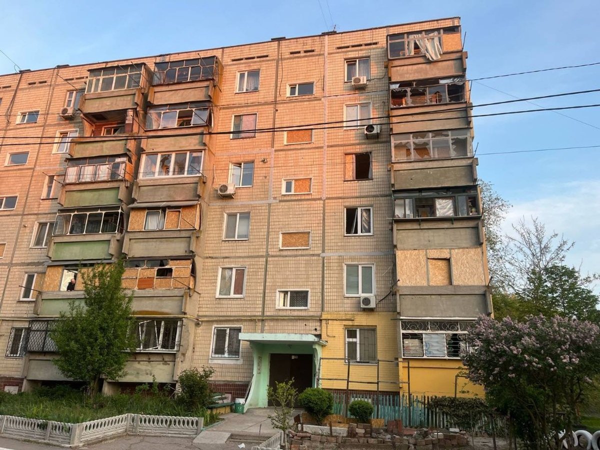Обстріл Результати обстрілу Нікопольщини 4 травня 2025 року — руйнування та пожежі після удару «Градами»