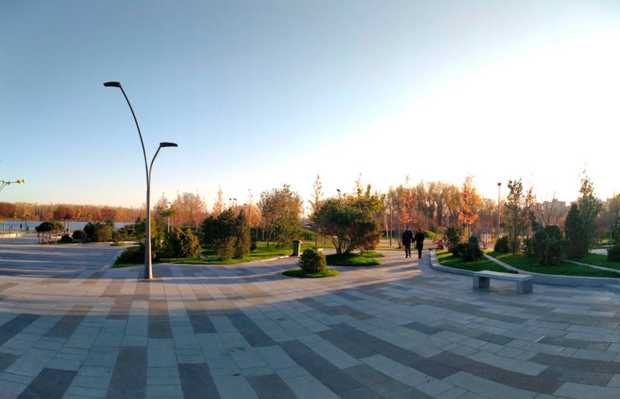 1Titul_skverPobeda Сквер Прибережний в Дніпрі