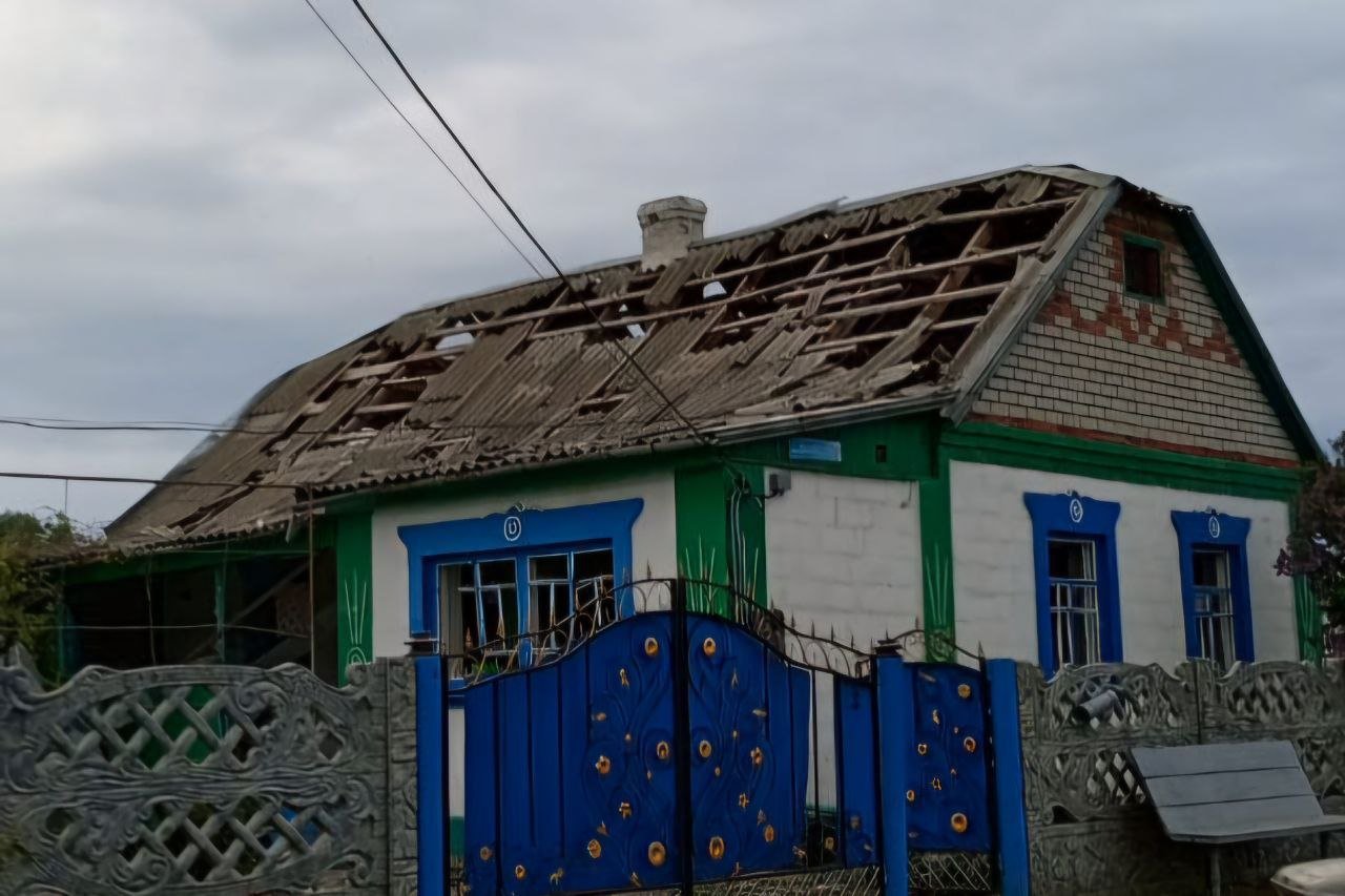 Оккупанты нанесли удар по Днепропетровщине: раненая женщина, поврежденные дома