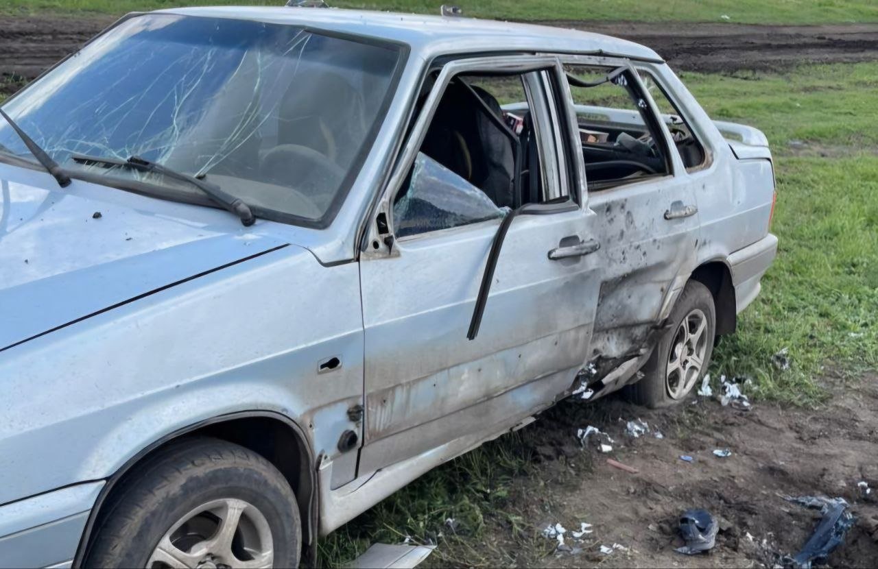 Понівечений автомобіль у Синельниківському районі 