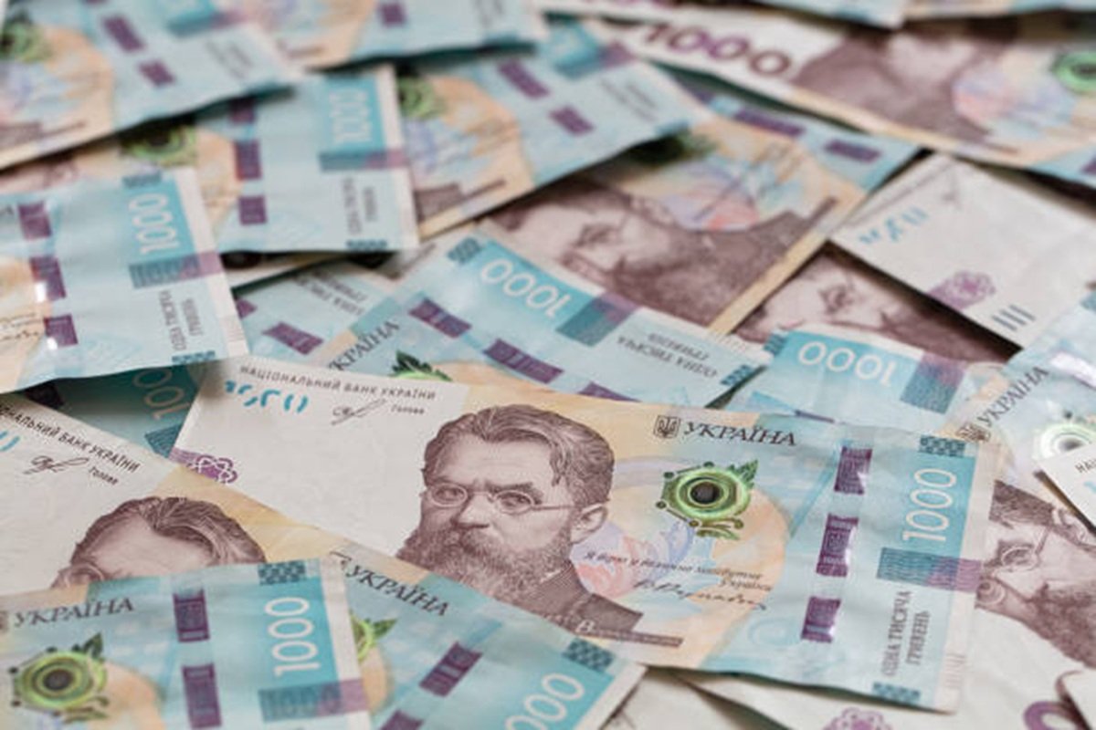 Гроші Військовий із Дніпра засуджений за отримання помилкової зарплати 2,4 мільйона гривень.