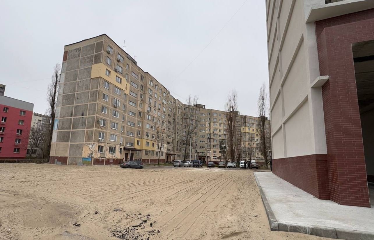 Будинок на Набережній Перемоги в Дніпрі