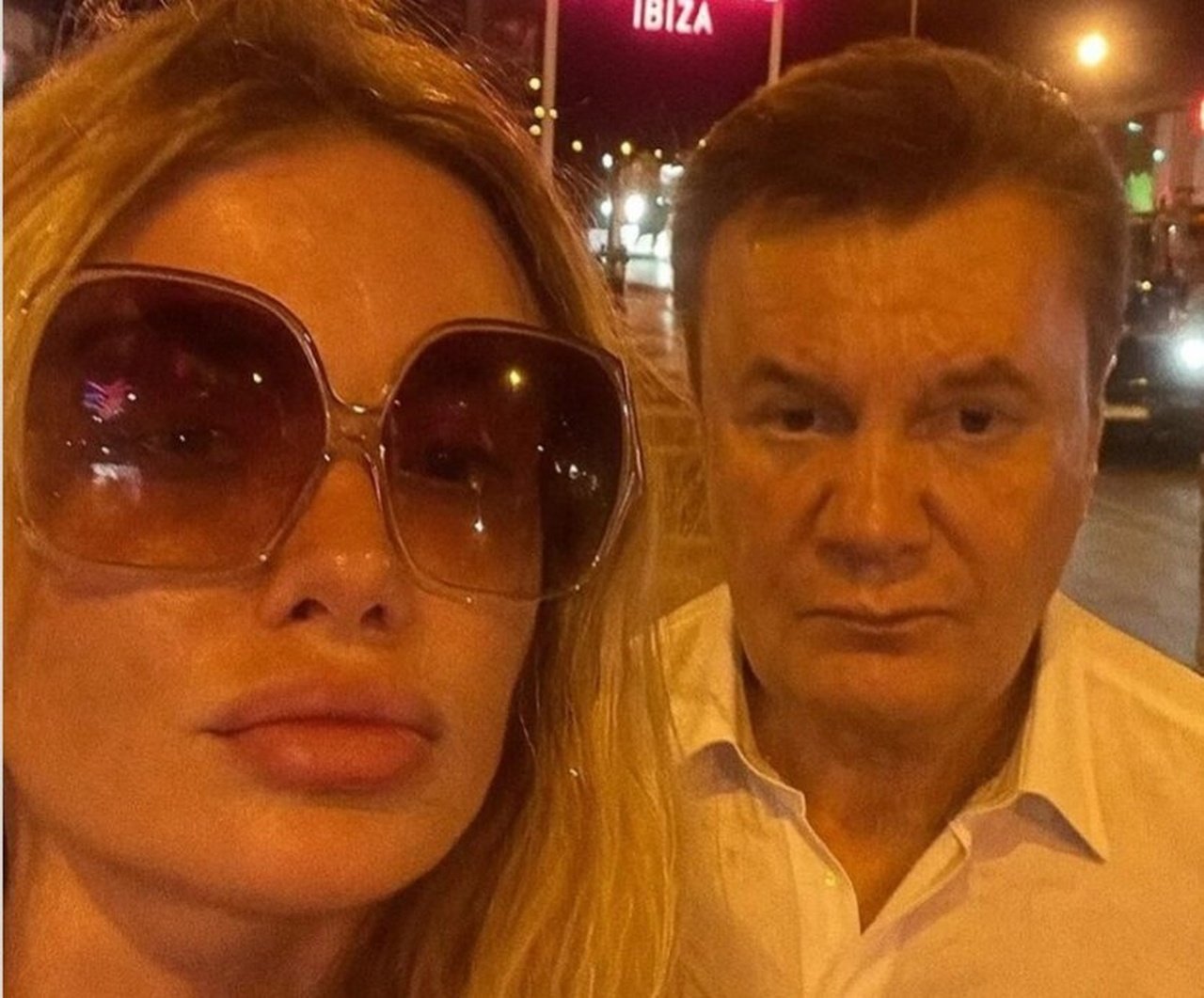 Слава Камиська на фото с Януковичем