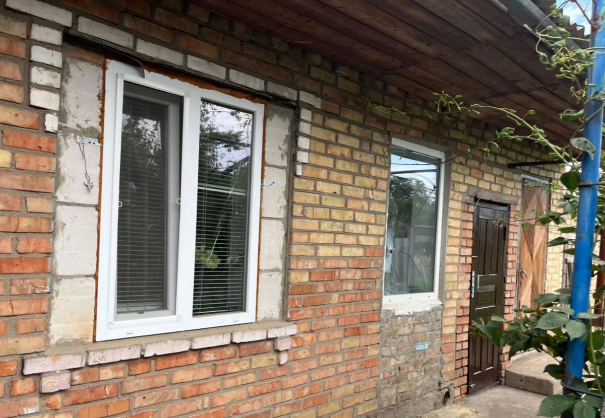 Наслідки-обстрілів Разрушение после обстрелов в Никопольском районе Днепропетровской области.
