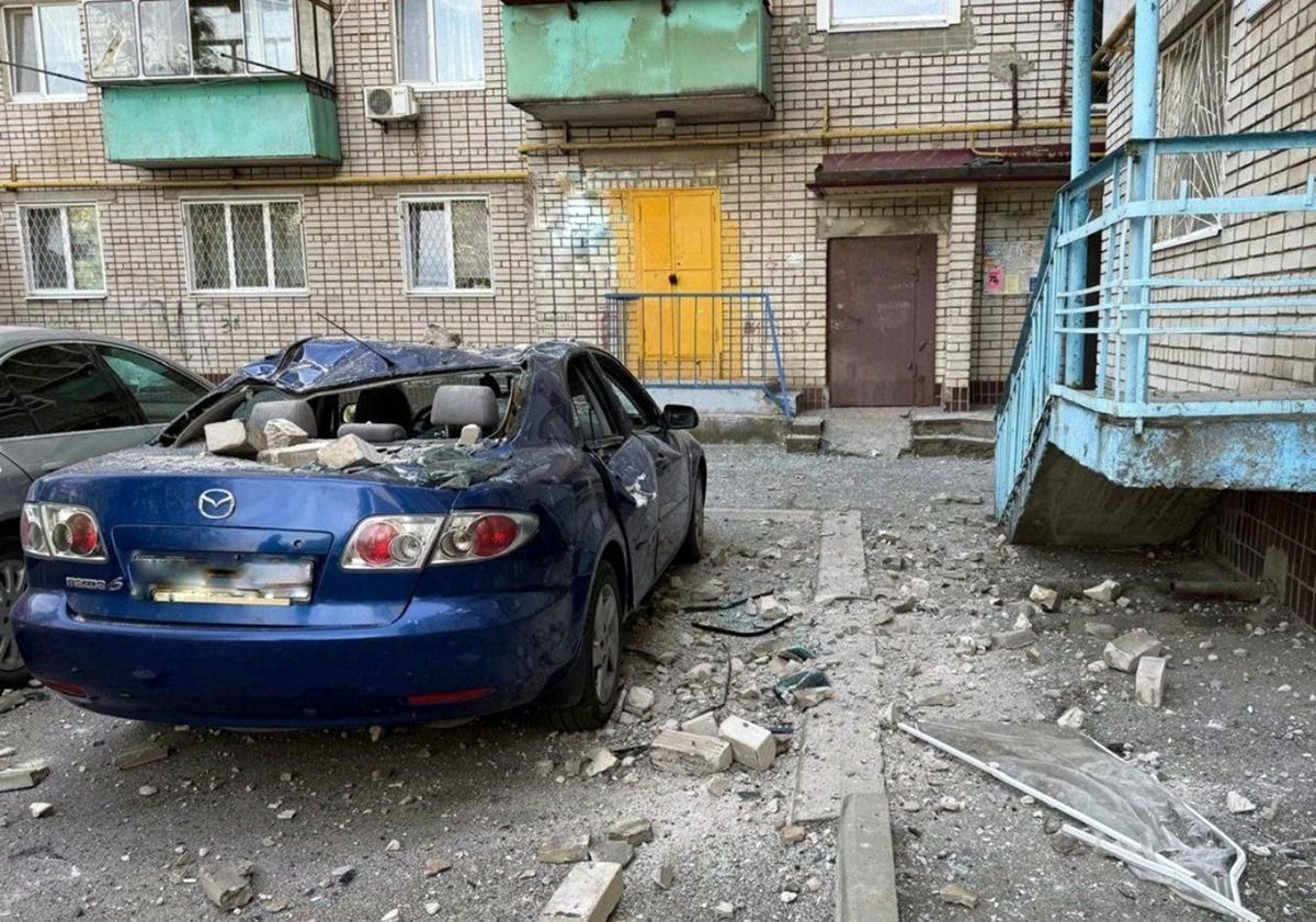 Наслідки обстрілу Нікопольського району 27 липня 2025 - пошкоджене житло, пожежі, поранений.
