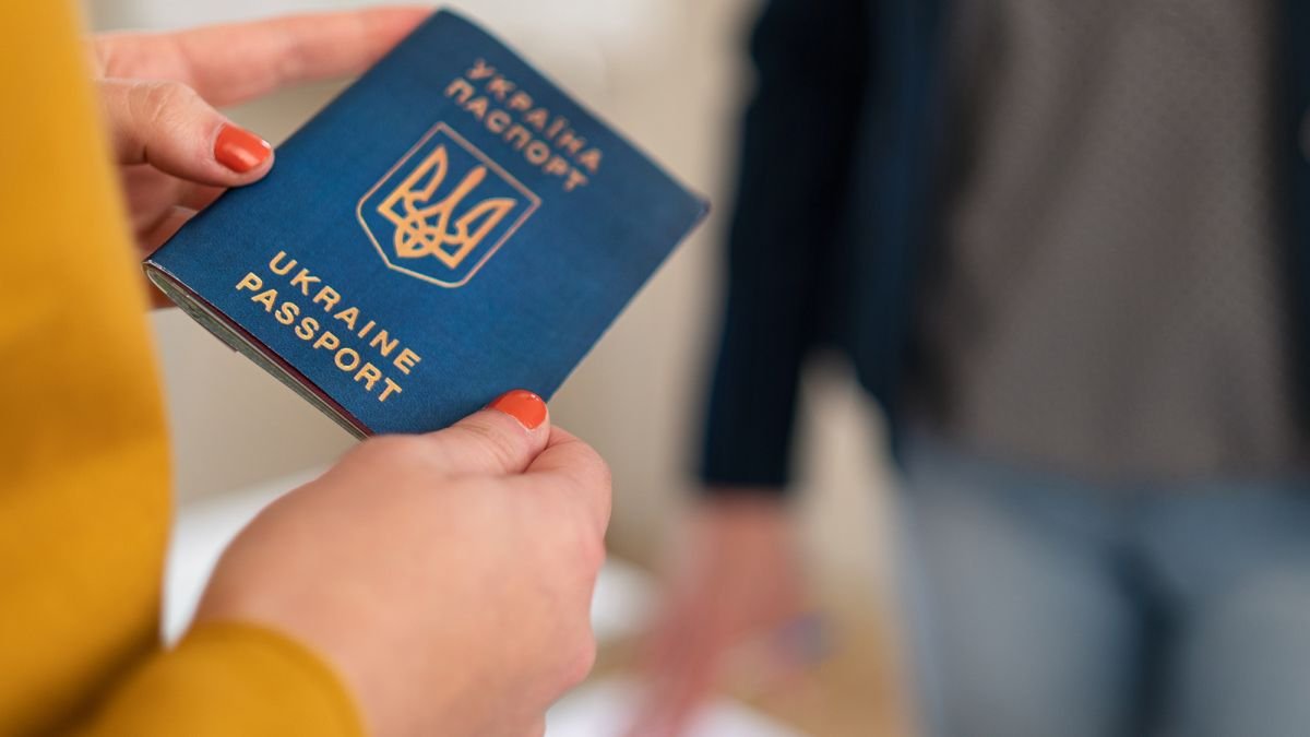 _zakordonniy_ukrayina_viplati_dopomoga_bizhentsiyam_gettyimages_94608b17cfa579d4b7c843ec5c0e0ca4_1200x675 Зміна імені
