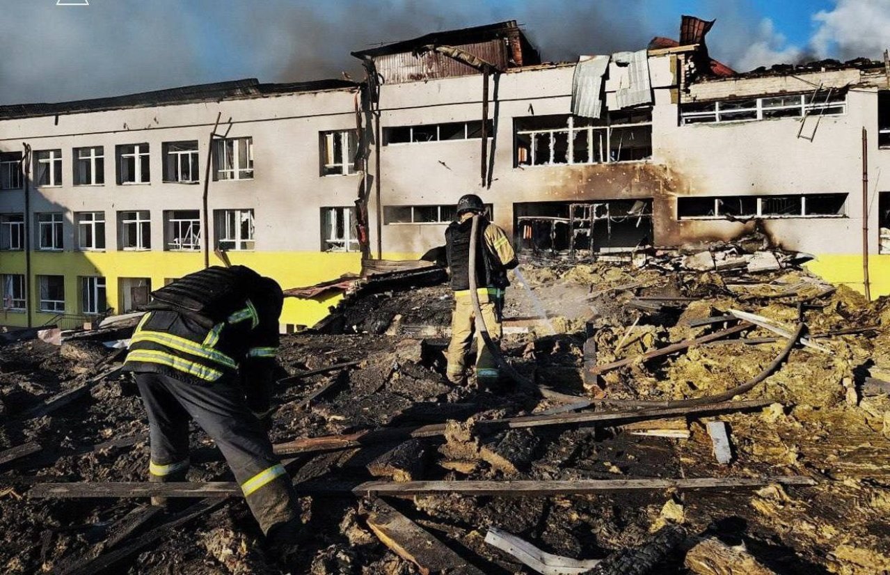 Зруйнована в Синельниківському районі школа