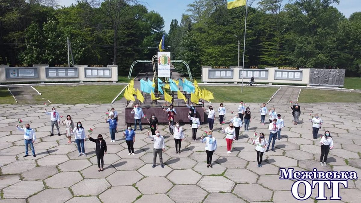 Межівська-ОТГ Временная приостановка работы комиссии по обследованию поврежденных объектов в Межевской общине.