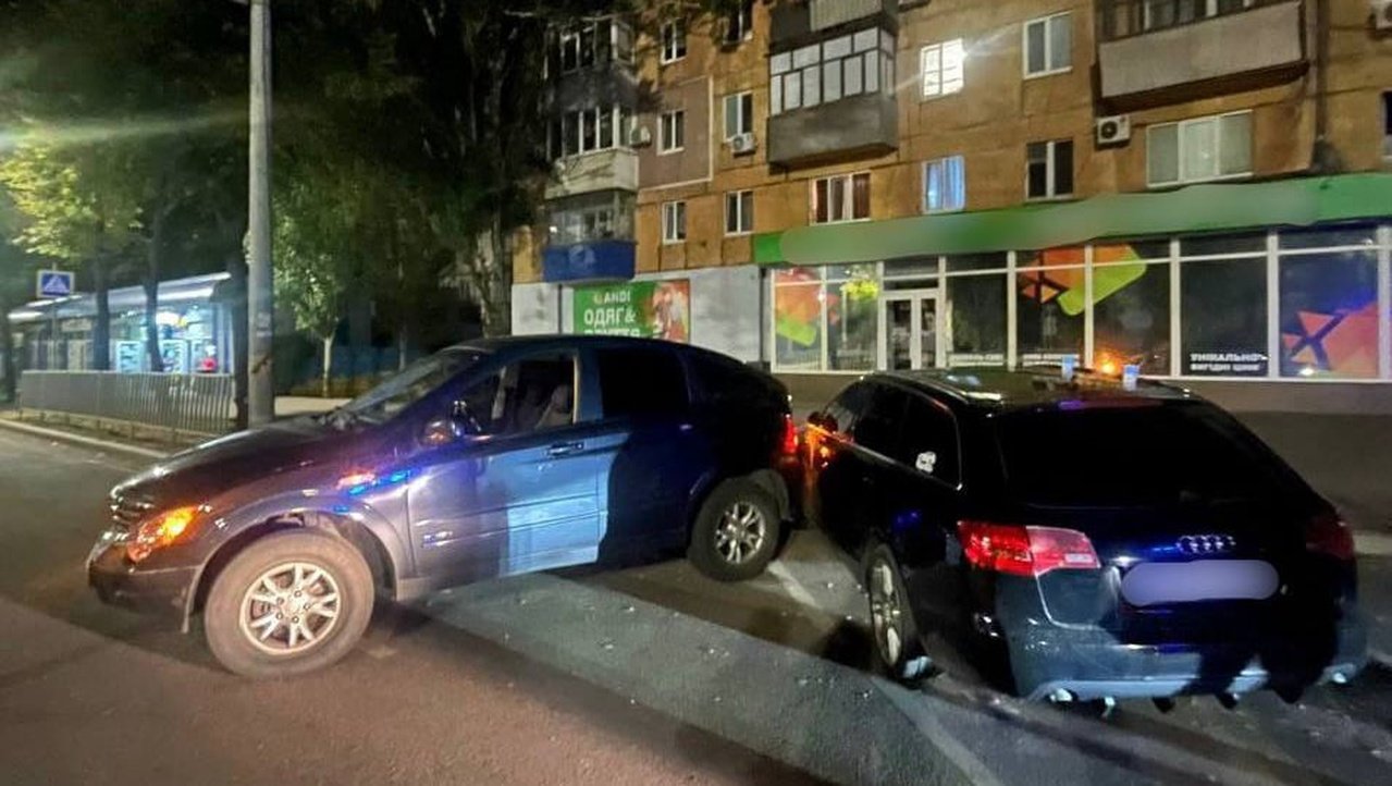 Місце ДТП у Кривому Розі.