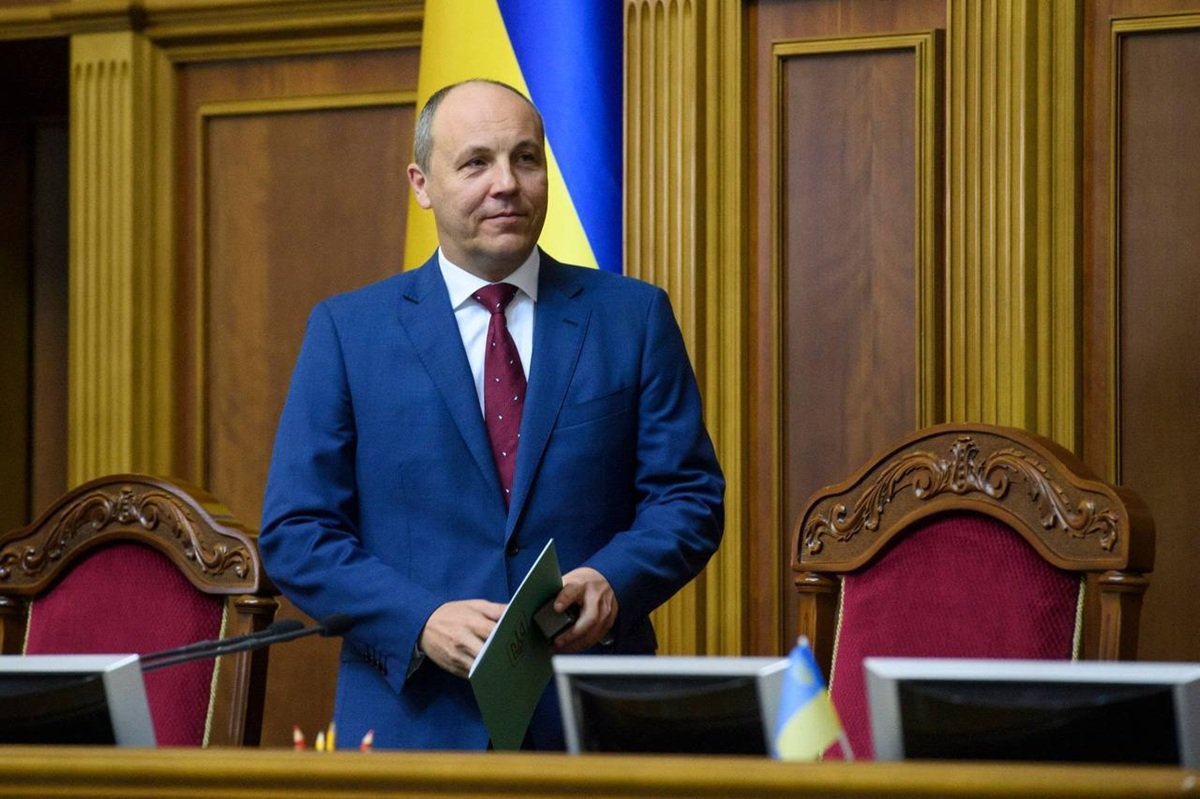 Андрій Парубій Місце вбивства Андрія Парубія у Львові, поліція працює на місці події.
