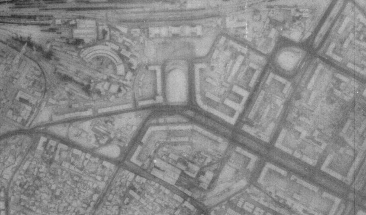Аерознімок Дніпра 1960-х років