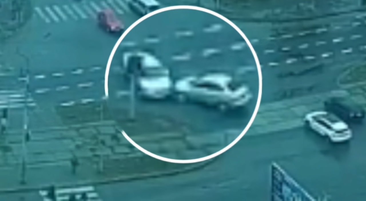 Момент ДТП в Днепре