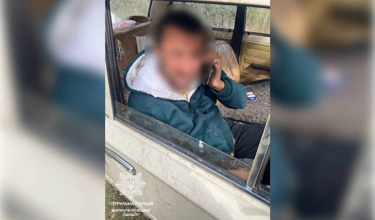 Батько, який дозволив сину сісти за кермо