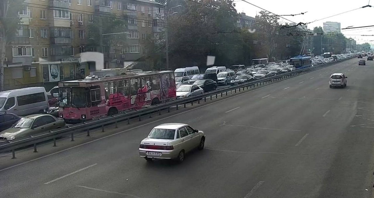 Пробка на Слобожанском проспекте 6 октября