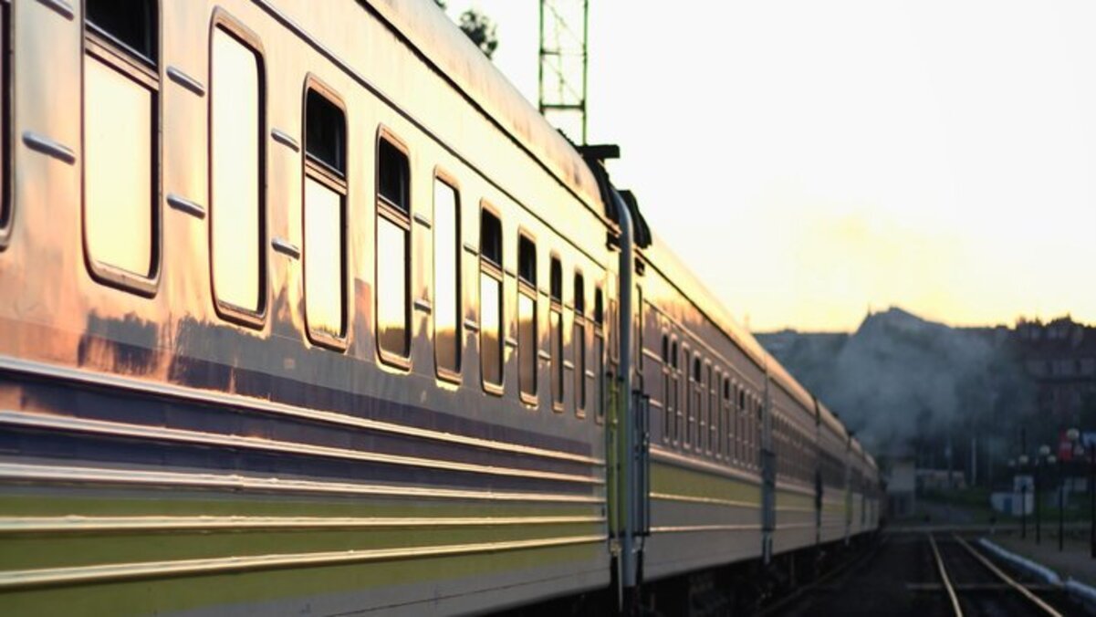 53303738e87c9b64 Вражеская атака: изменили маршрут поезда, курсирующие через Днепропетровщину