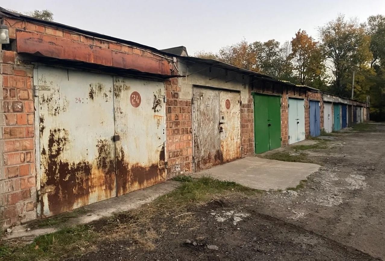 Гараж у Дніпрі