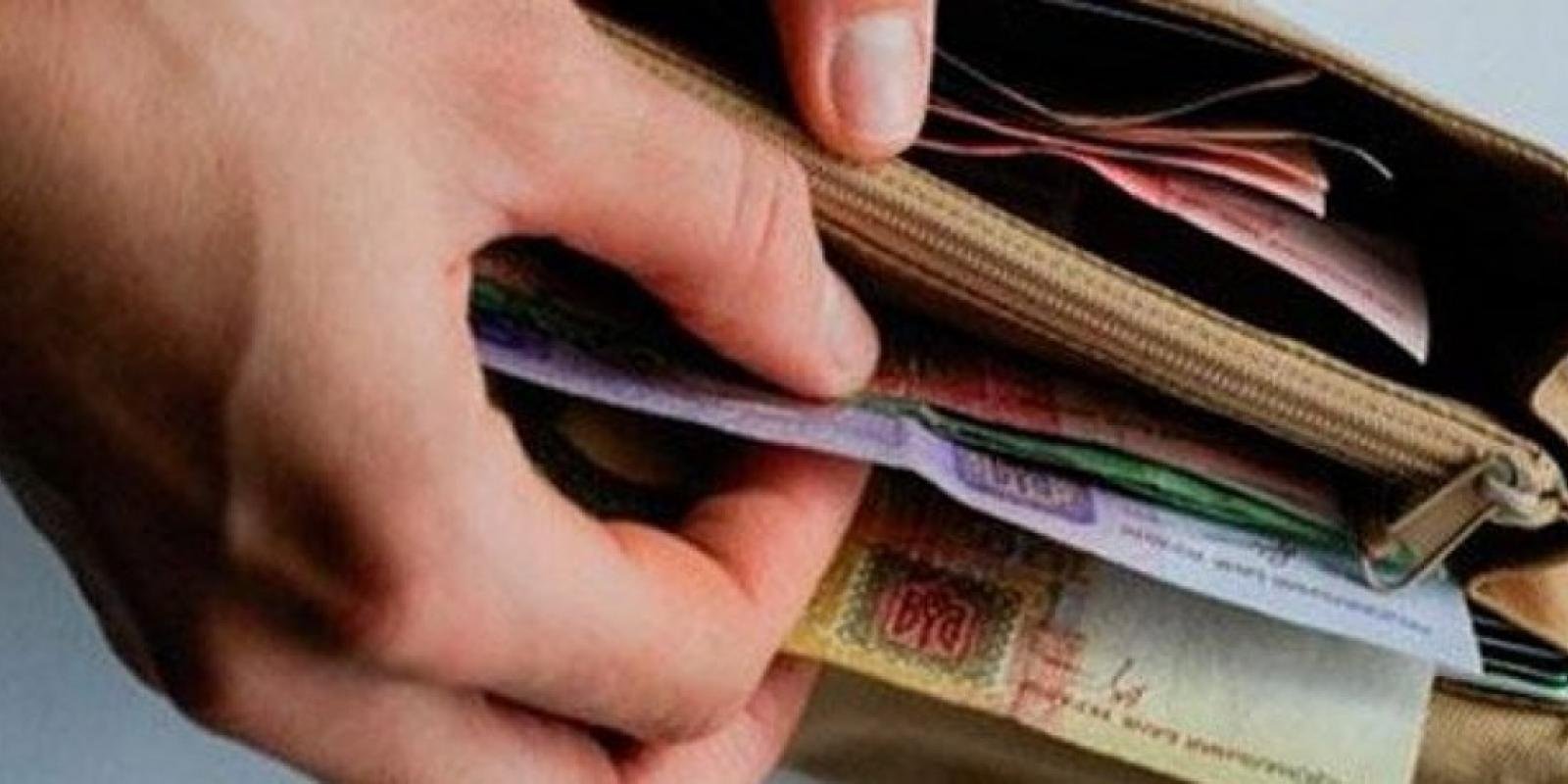 54345435534 В супермаркете Днепра похитили благотворительный ящик со сбором для больного ребенка