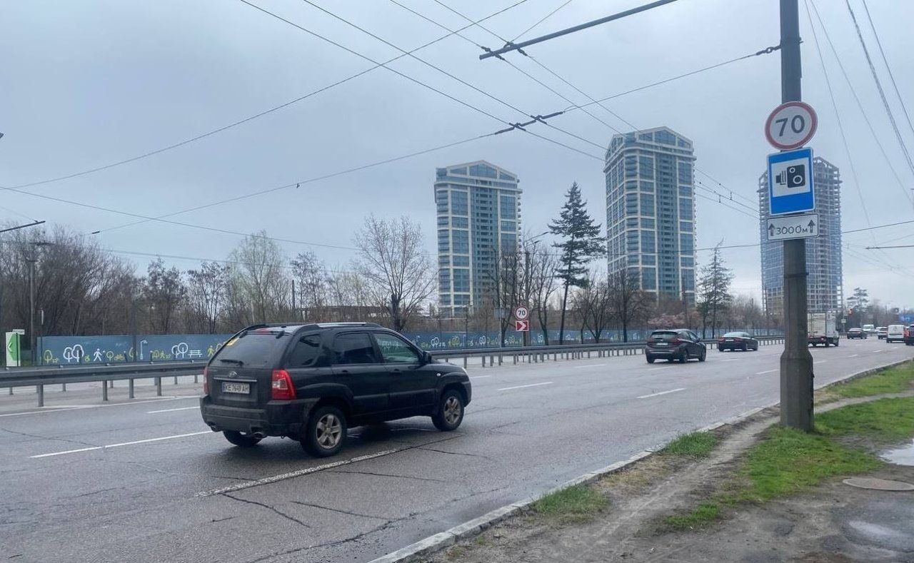 Дорога на Набережной Победы, где изменят скоростной режим