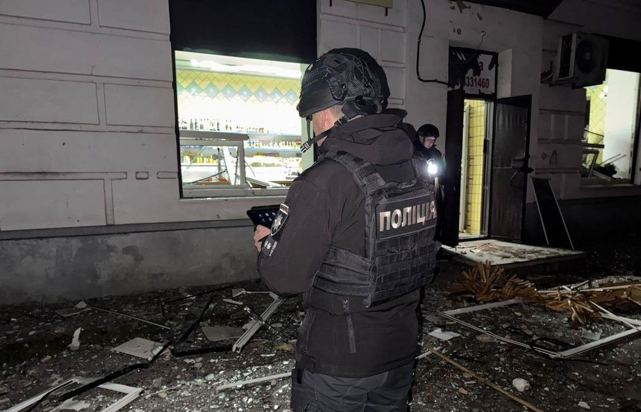 Правоохоронці працюють на місці атаки