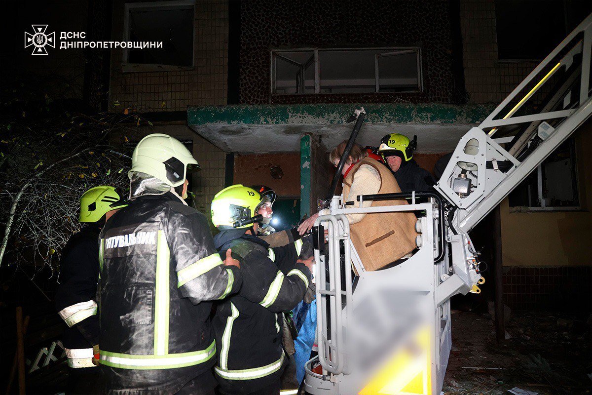 У Дніпрі після атаки по багатоповерхівці зникли двоє людей