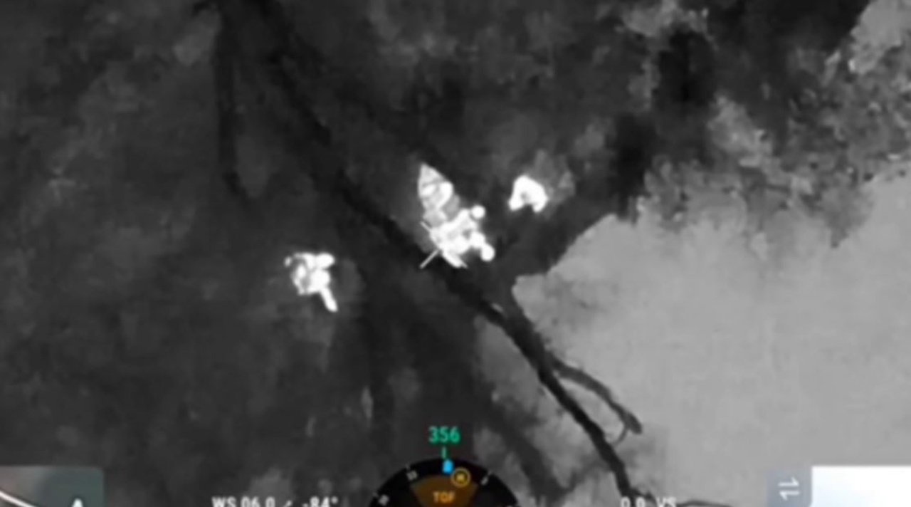 Чоловіків помітили за допомогою дрона