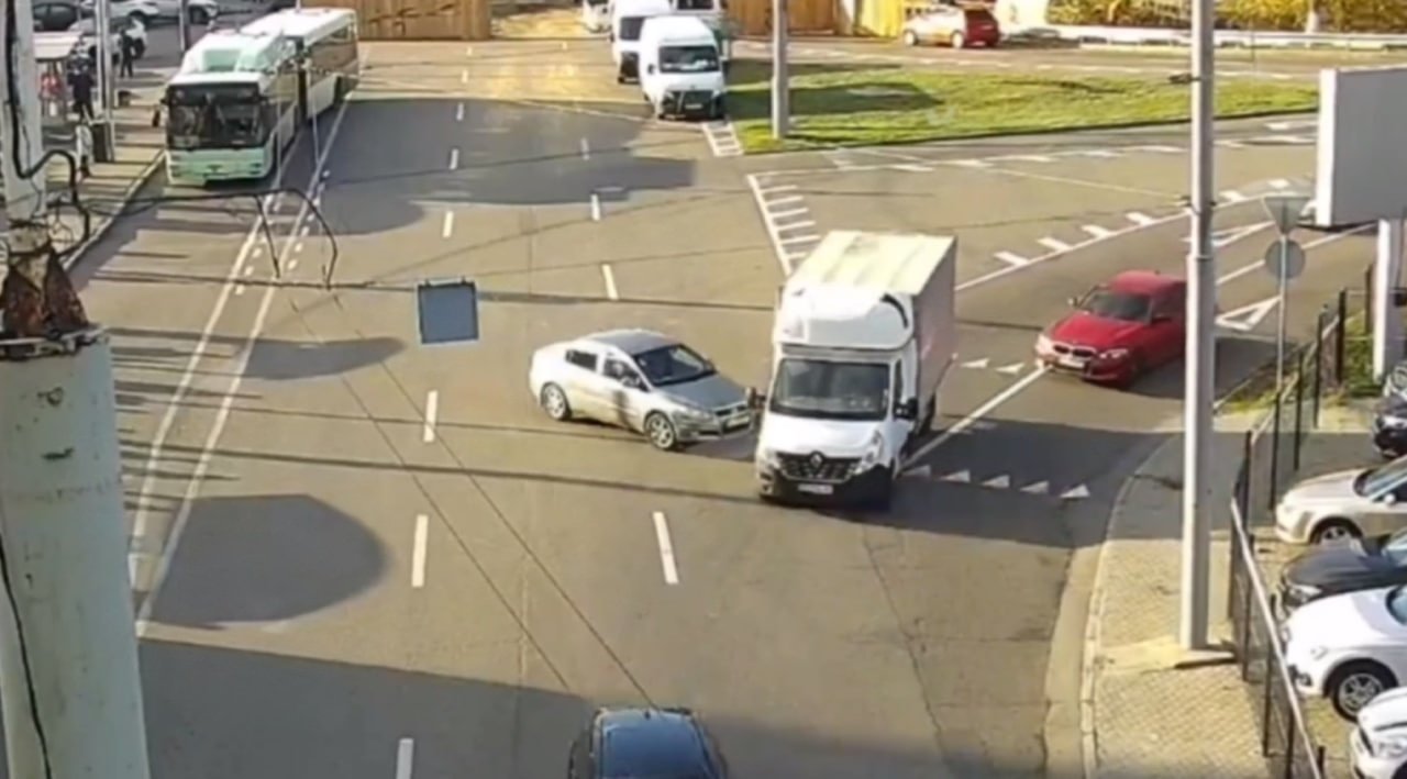 ДТП у Дніпрі біля Центрального мосту