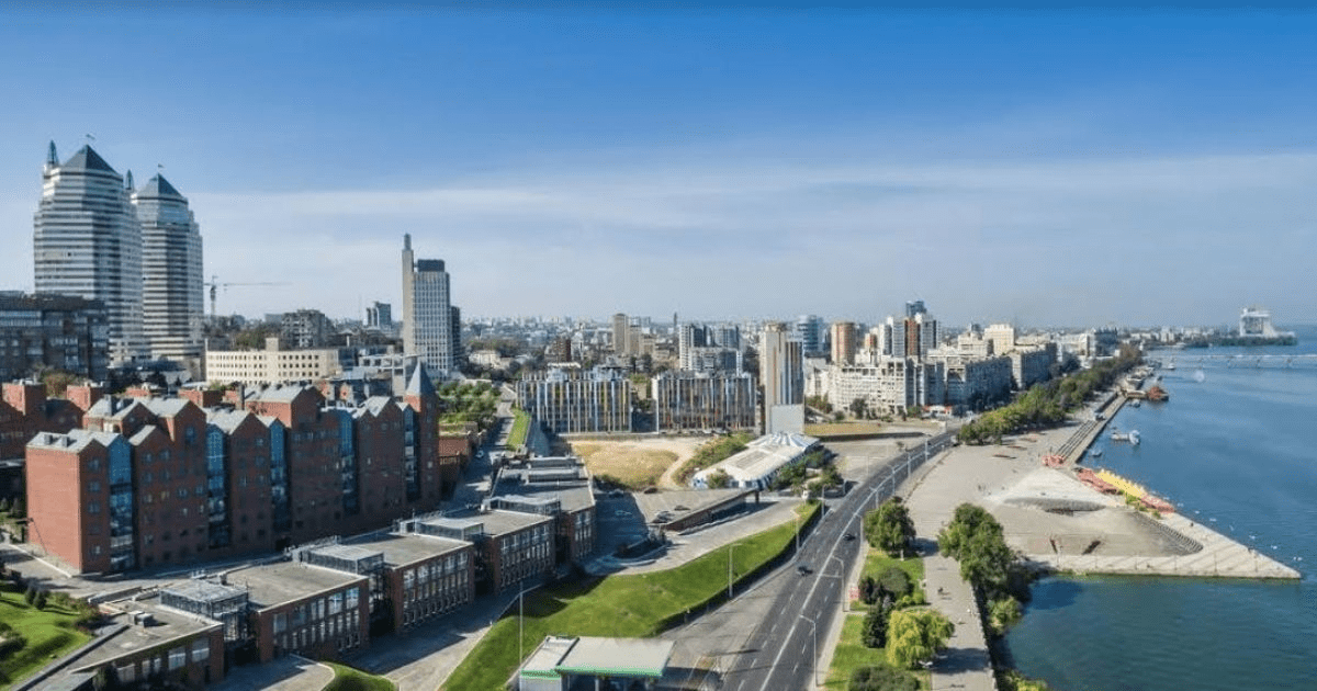 В этот день в истории Днепра: от основания железной дороги до памяти известных ученых и художников