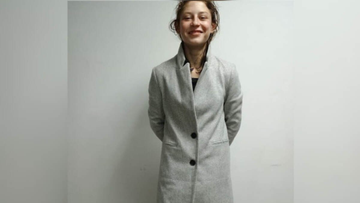 Ушла из больницы и исчезла: в Днепре разыскивают 15-летнюю девушку