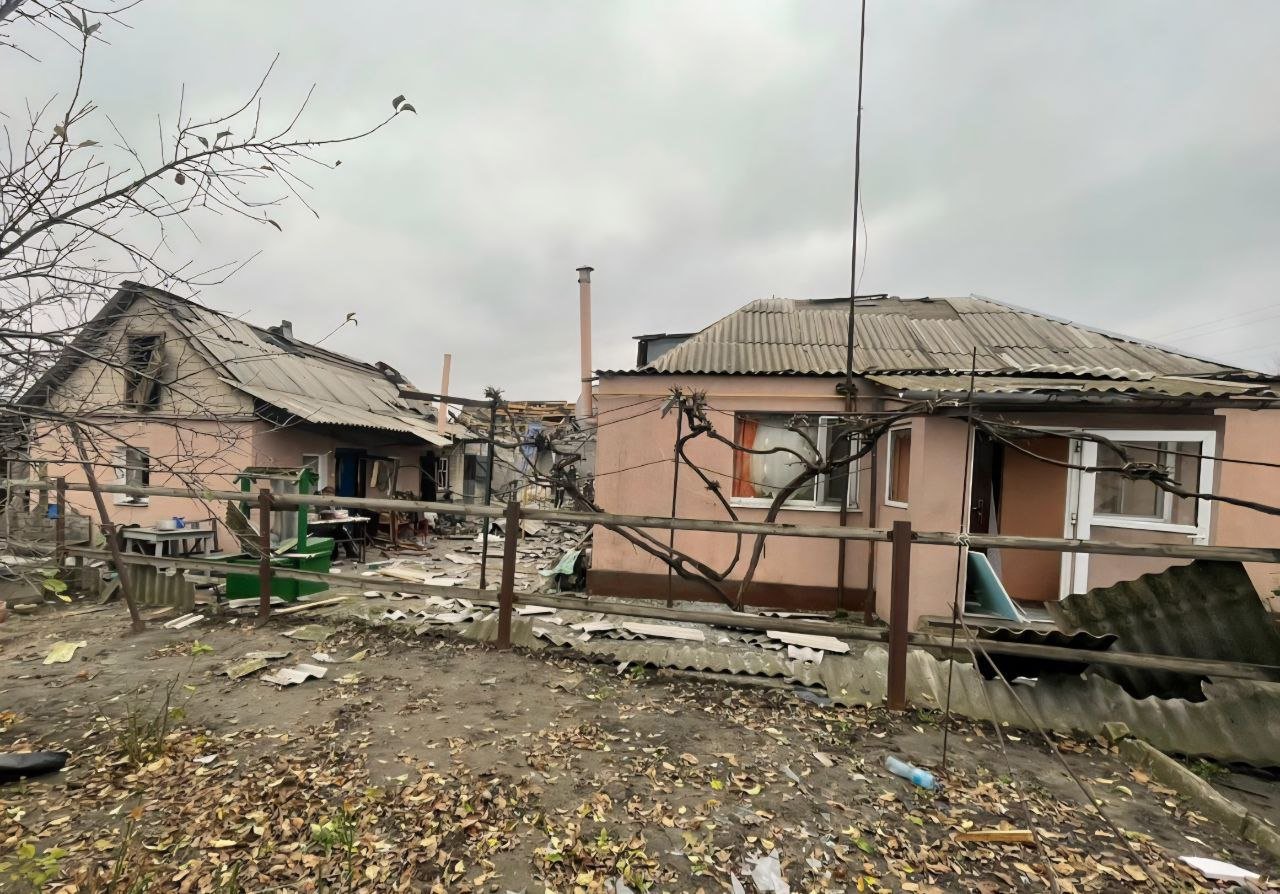 Разрушенный в результате атаки дом