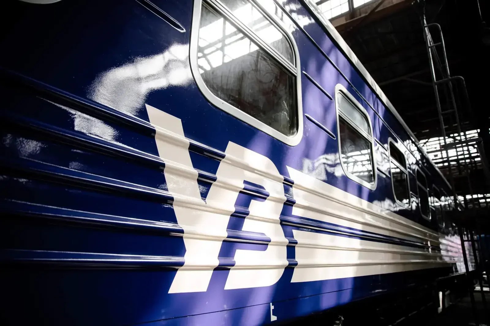 На Днепропетровщине временно отменяют пригородные поезда из-за угрозы безопасности