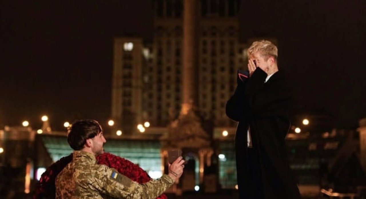 Співак Меловін та його наречений