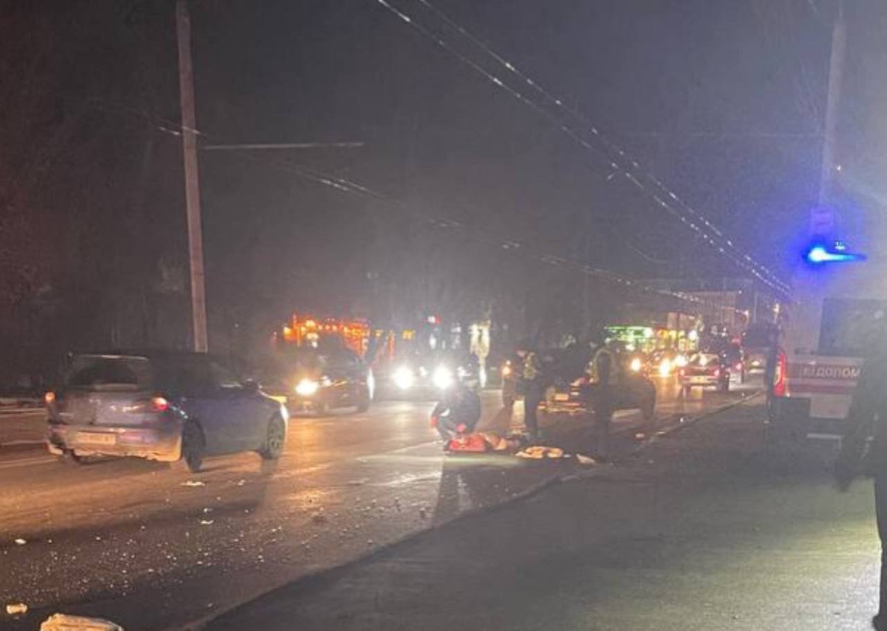 На Калиновой в Днепре сбили женщину на пешеходном переходе